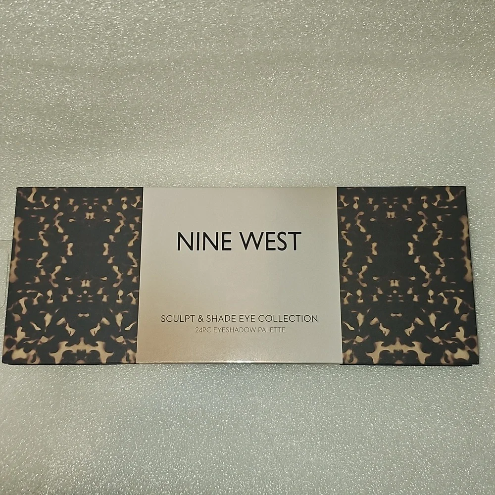 Nine West Sculpt & Shade Eye Collection - Multi-Color 24PC Eyeshadow Palette